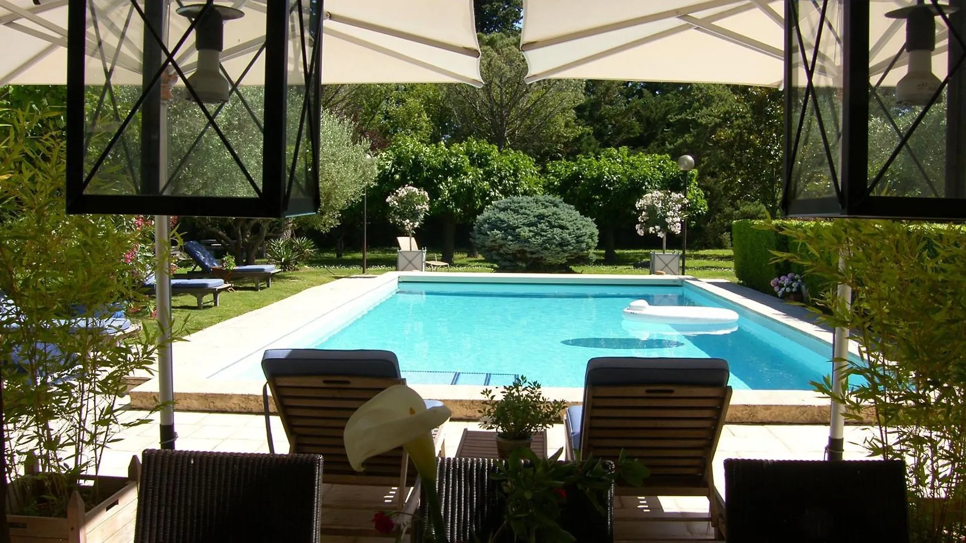 Bed & Breakfast Villa Mas St Jean Noves